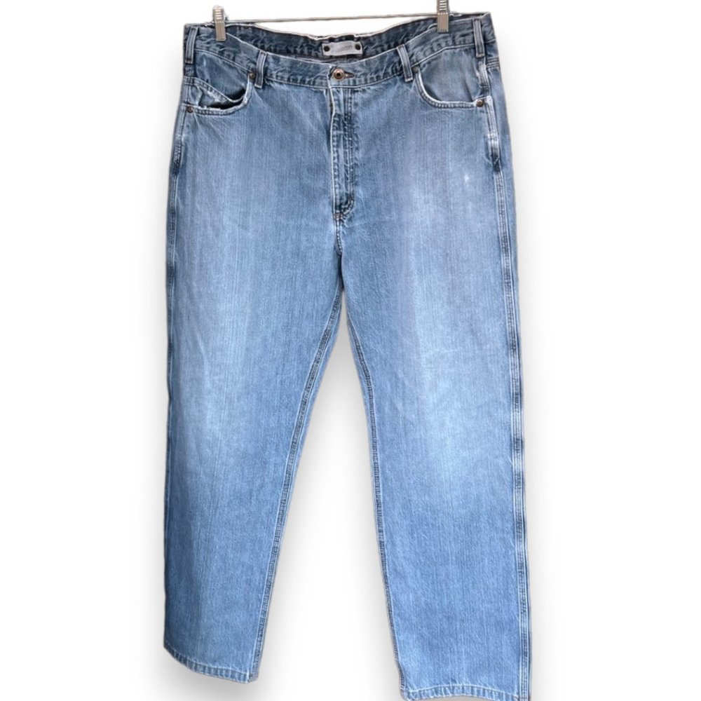 Well Loved Carhardtt mens jeans 42 x 34